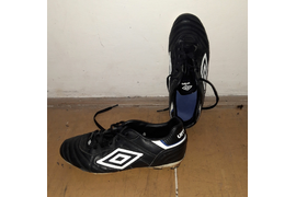 Kopačky černé Umbro, vel. 38,5
