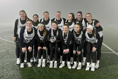 LCC White ovládly Národní ligu ženského sixes!