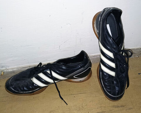 Sálovky černé Adidas, vel. 8
